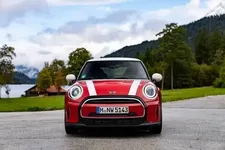 P90442333-mini-cooper-10-2021-600px.webp