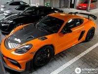 porsche-718-cayman-gt4-rs-weissach-package-c850415122021194830_8.webp