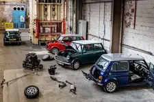 charged-classic-mini-electrification-01-2022-600px.webp
