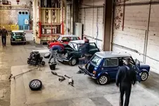 charged-classic-mini-electrification-01-2022-600px.webp