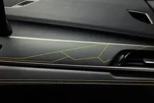 P90449288-bmw-x2-edition-goldplay-01-2022-600px.webp