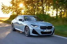 P90444337-bmw-m240i-xdrive-coup-11-2021-600px.webp