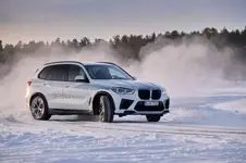 3449-bmw-ix5-hydrogen-winter-testing-02-2022-600px.webp