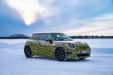 P90453015-the-new-mini-03-2022-600px.webp