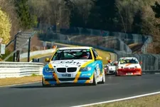 -series-nls-nordschleife-bmw-325i-adrenalin--600px.webp