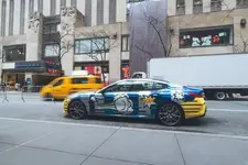 57269-the-8-x-jeff-koons-in-new-york-04-2022-599px.webp
