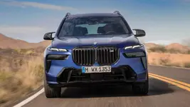 2023-bmw-x7-m60i.webp