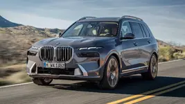 2023-bmw-x7-xdrive40i.webp
