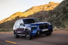 P90457426-the-new-bmw-x7-m60i-xdrive-04-2022-600px.webp