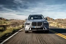 P90457490-the-new-bmw-x7-xdrive40i-04-2022-600px.jpg P90457490-the-new-bmw-x7-xdrive40i-04-2022-600px.jpg