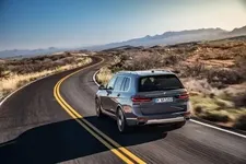 P90457508-the-new-bmw-x7-xdrive40i-04-2022-600px.jpg P90457508-the-new-bmw-x7-xdrive40i-04-2022-600px.jpg