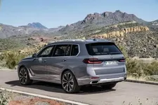 P90457518-the-new-bmw-x7-xdrive40i-04-2022-600px.jpg P90457518-the-new-bmw-x7-xdrive40i-04-2022-600px.jpg