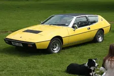 1200px-Lotus_Elite_registered_February_1975_1973cc.webp
