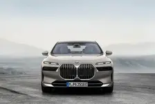 P90458171-the-new-bmw-i7-xdrive60-04-2022-600px.webp