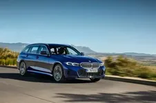 te-blue-metallic-rim-18-styling-848m-05-2022-600px.webp