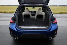 te-blue-metallic-rim-18-styling-848m-05-2022-600px.webp