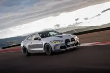 -the-new-bmw-m4-csl-on-the-racetrack-05-2022-600px.webp