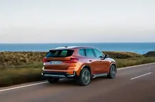 etallic-20-bmw-individual-styling-869i-05-22-600px.webp