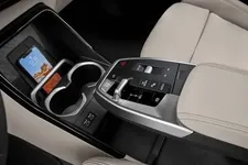etallic-20-bmw-individual-styling-869i-05-22-600px.webp