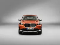 etallic-20-bmw-individual-styling-869i-05-22-600px.webp