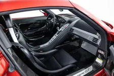 Porsche-Carrera-GT-9 (2).webp