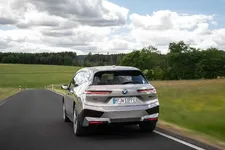 P90466474-the-bmw-ix-m60-06-2022-2249px.webp