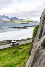 ni-cooper-se-countryman-all4-lofoten-06-2022-999px.webp