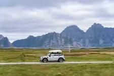 i-cooper-se-countryman-all4-lofoten-06-2022-2250px.webp
