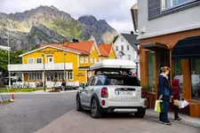 i-cooper-se-countryman-all4-lofoten-06-2022-2250px.webp