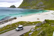 i-cooper-se-countryman-all4-lofoten-06-2022-2250px.webp