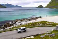 i-cooper-se-countryman-all4-lofoten-06-2022-2250px.webp