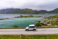 i-cooper-se-countryman-all4-lofoten-06-2022-2250px.webp
