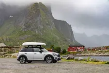 i-cooper-se-countryman-all4-lofoten-06-2022-2250px.webp