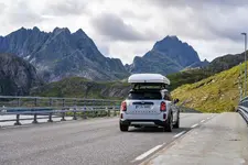 i-cooper-se-countryman-all4-lofoten-06-2022-2250px.webp