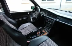 Non airbag interior 2.3-16 mercedes.webp
