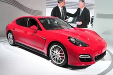 porsche-panamera-gts-la-2011-opt.webp