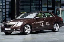 2013 E300 BlueTEC HYBRID 1.webp
