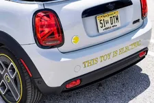 -mini-cooper-se-convertible-one-off-07-2022-2249px.webp