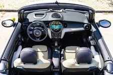 -mini-cooper-se-convertible-one-off-07-2022-2249px.webp