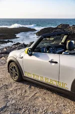 9-mini-cooper-se-convertible-one-off-07-2022-999px.webp