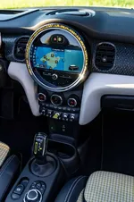 8-mini-cooper-se-convertible-one-off-07-2022-999px.webp