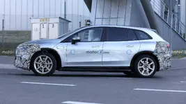 mercedes-maybach-eqs-suv-spy-photo.webp