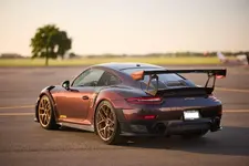 Porsche-911-GT2-RS-13_2.webp