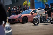 -maserati-granturismo-charging-at-pebble-beach_2_1.webp