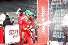 3-schubert-motorsport-sheldon-van-der-linde-2250px.webp