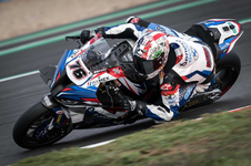 ampionship-bmw-motorrad-motorsport-bonovo-m-2250px.webp