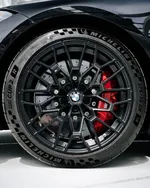 BMW-m4-csl-black-sapphire-10.webp