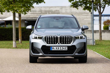 P90479818-bmw-ix1-xdrive30-09-2022-2248px.webp