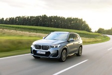 P90479829-bmw-ix1-xdrive30-09-2022-2248px.webp