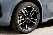 P90479932-bmw-x1-xdrive-23i-09-2022-2248px.webp